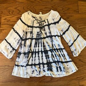 PPLA Clothing Gray and White Blouse